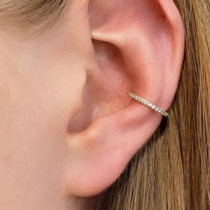 Coanch earhoop