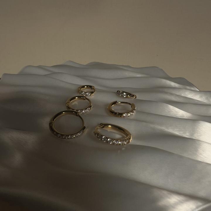 Zirconia hoops