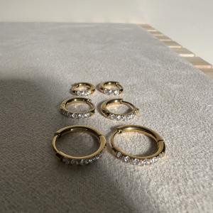 zircon hoops set